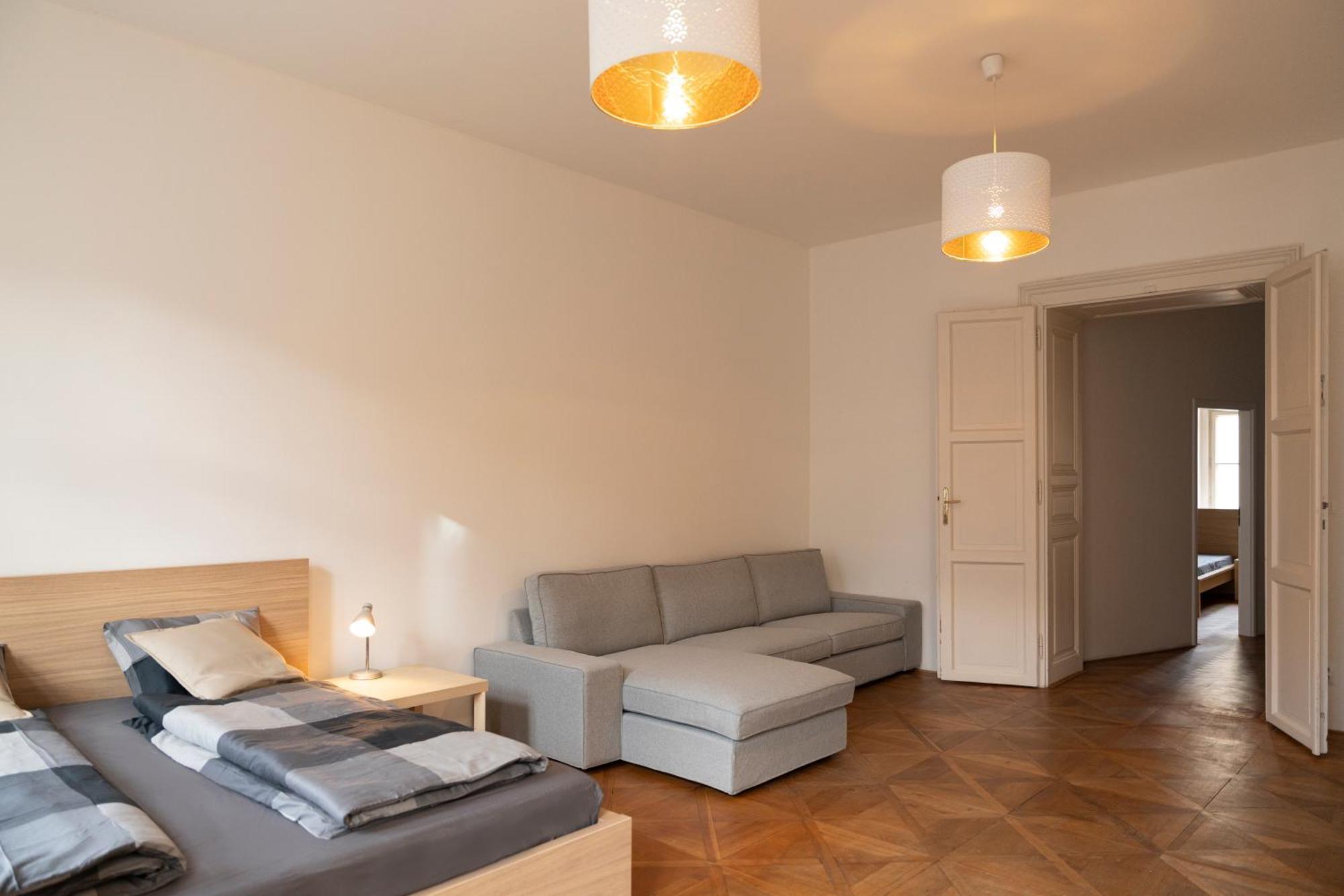 Naru House 6, Prague